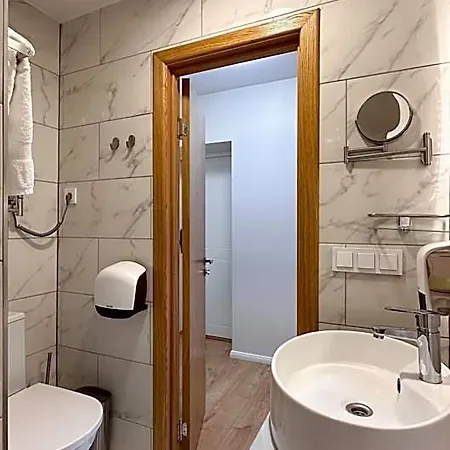 P7 Apartmanhotel 3*